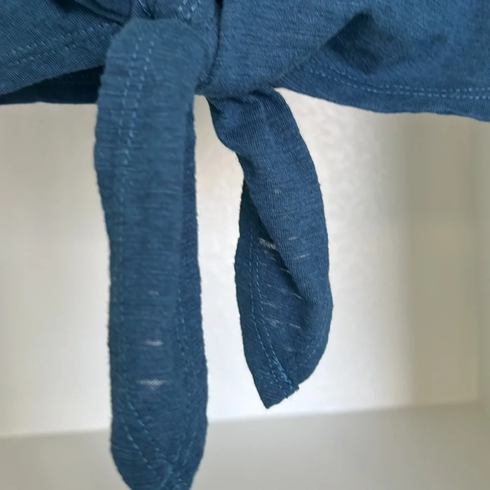 Love on a hanger tee sz S - Picture 5 of 7